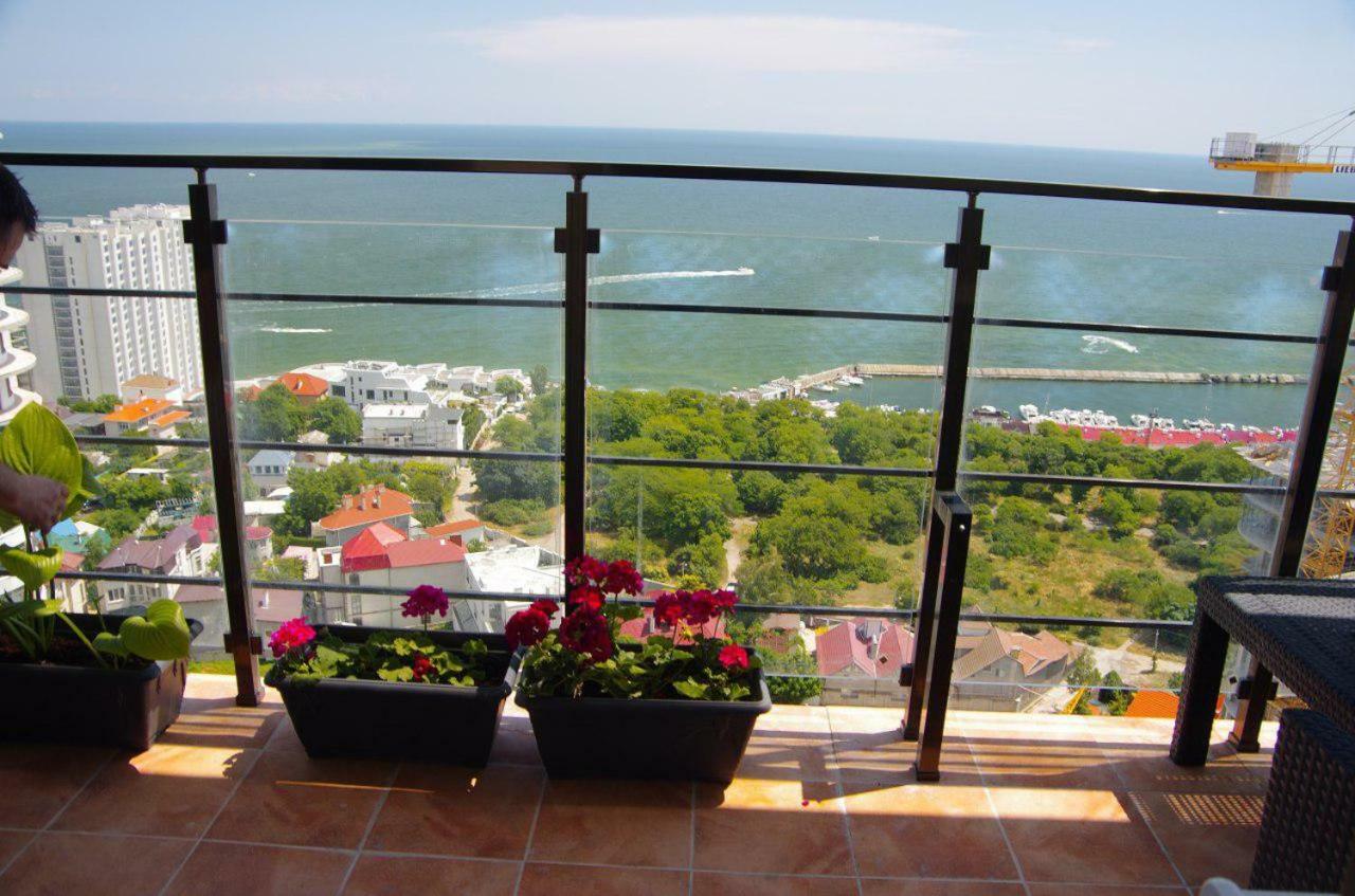 Апартаменты В Аркадии С Террасой И Прямым Видом На Море Odesa Exterior photo